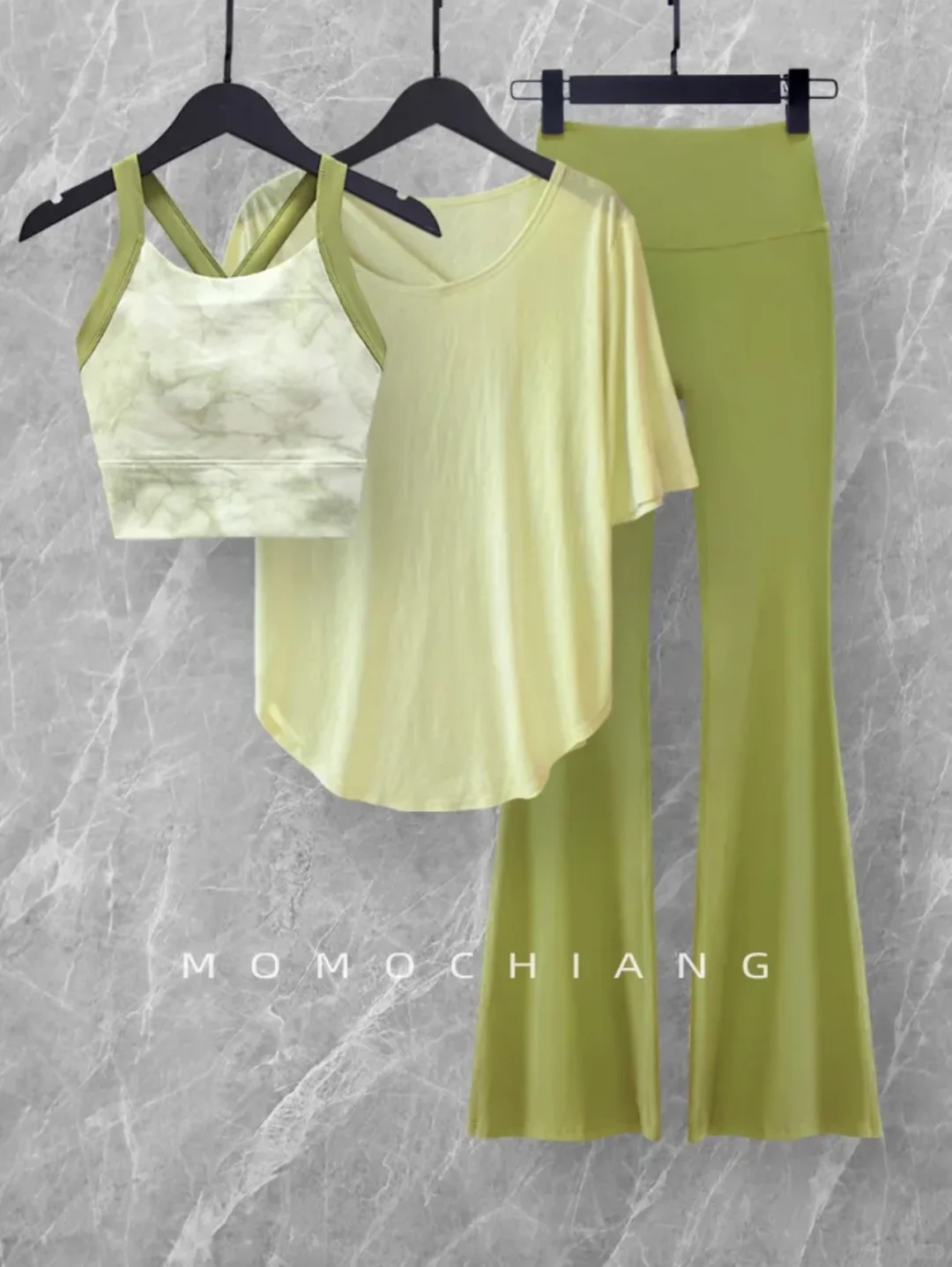 由于我不停的上瑜伽服，终！于！