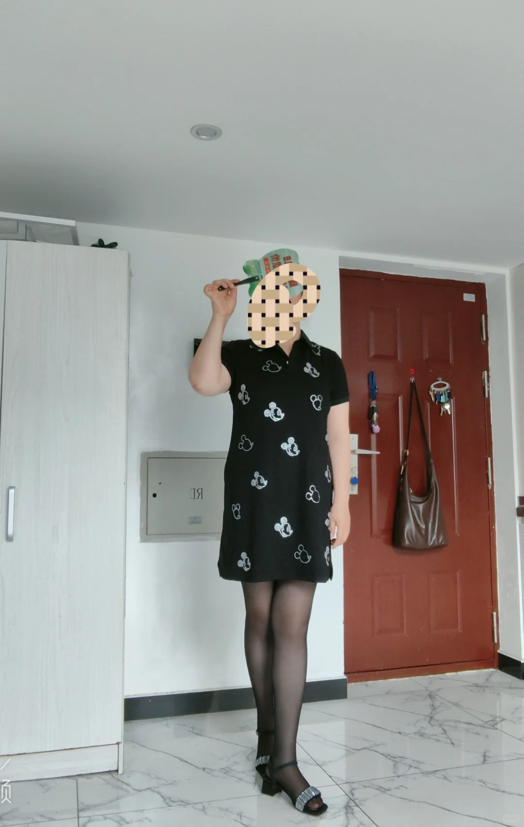 小姨最近不能露脸，附一张年轻时照片（最后）