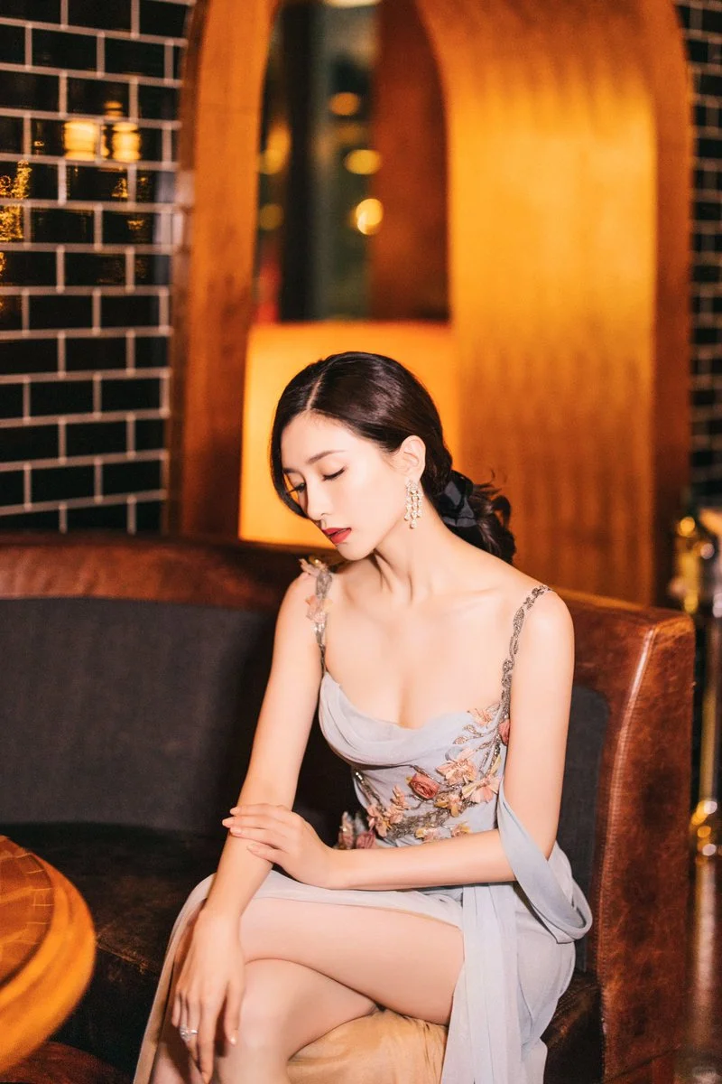 优雅 美丽 性感在她身上并存真的好美啊