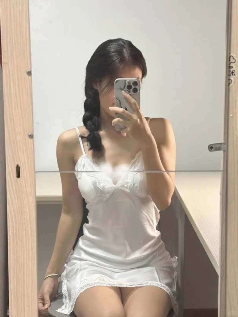 男神说天天穿这个好不好?27r睡裙赢很大！！