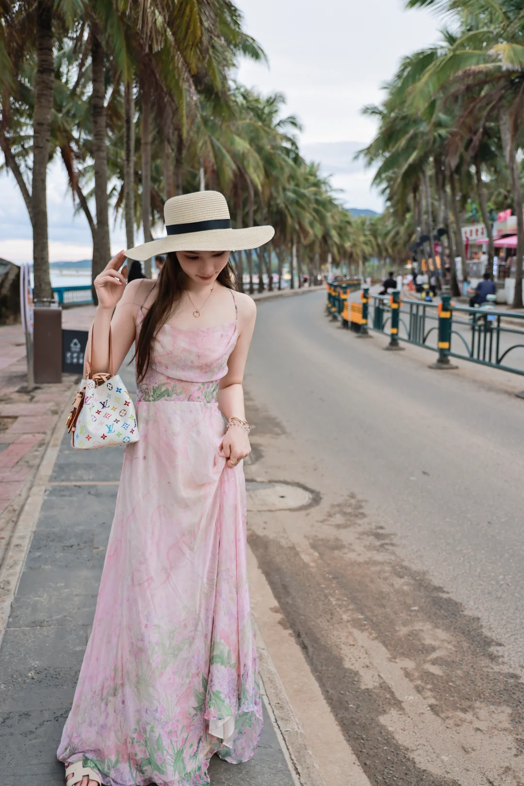 海边度假穿搭⛱️海边拍照姿势??