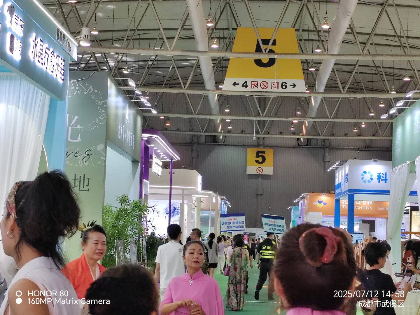 终于见到了锣鼓喧天的盛况！