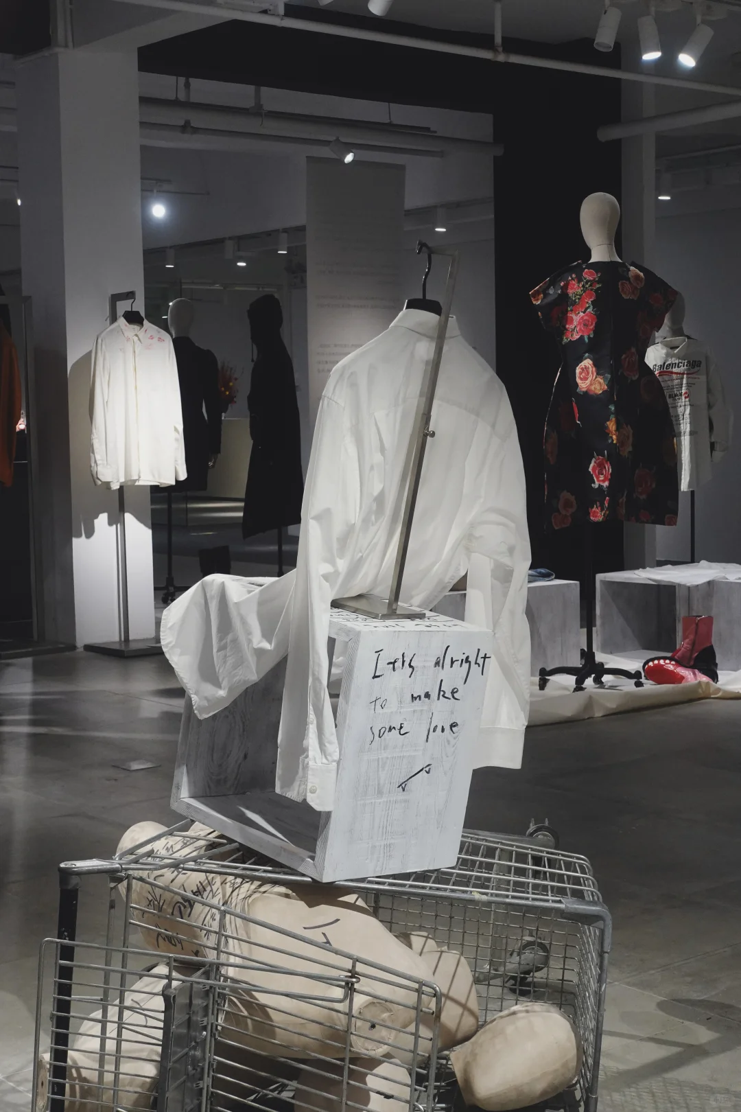 展览现场｜东京与安特卫普先锋时尚