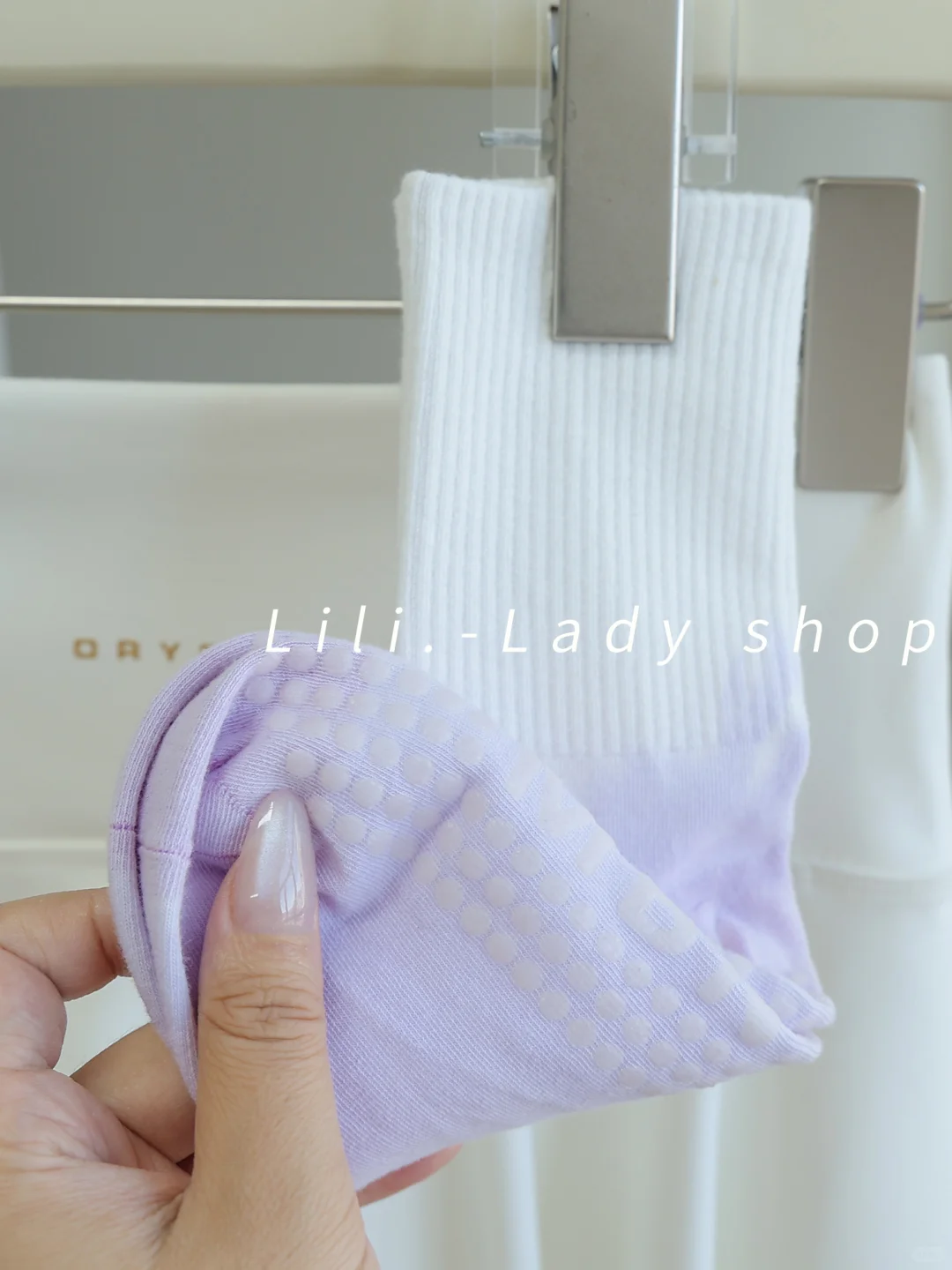 健身ootd ｜浪漫朦胧紫白运动穿搭～太美啦