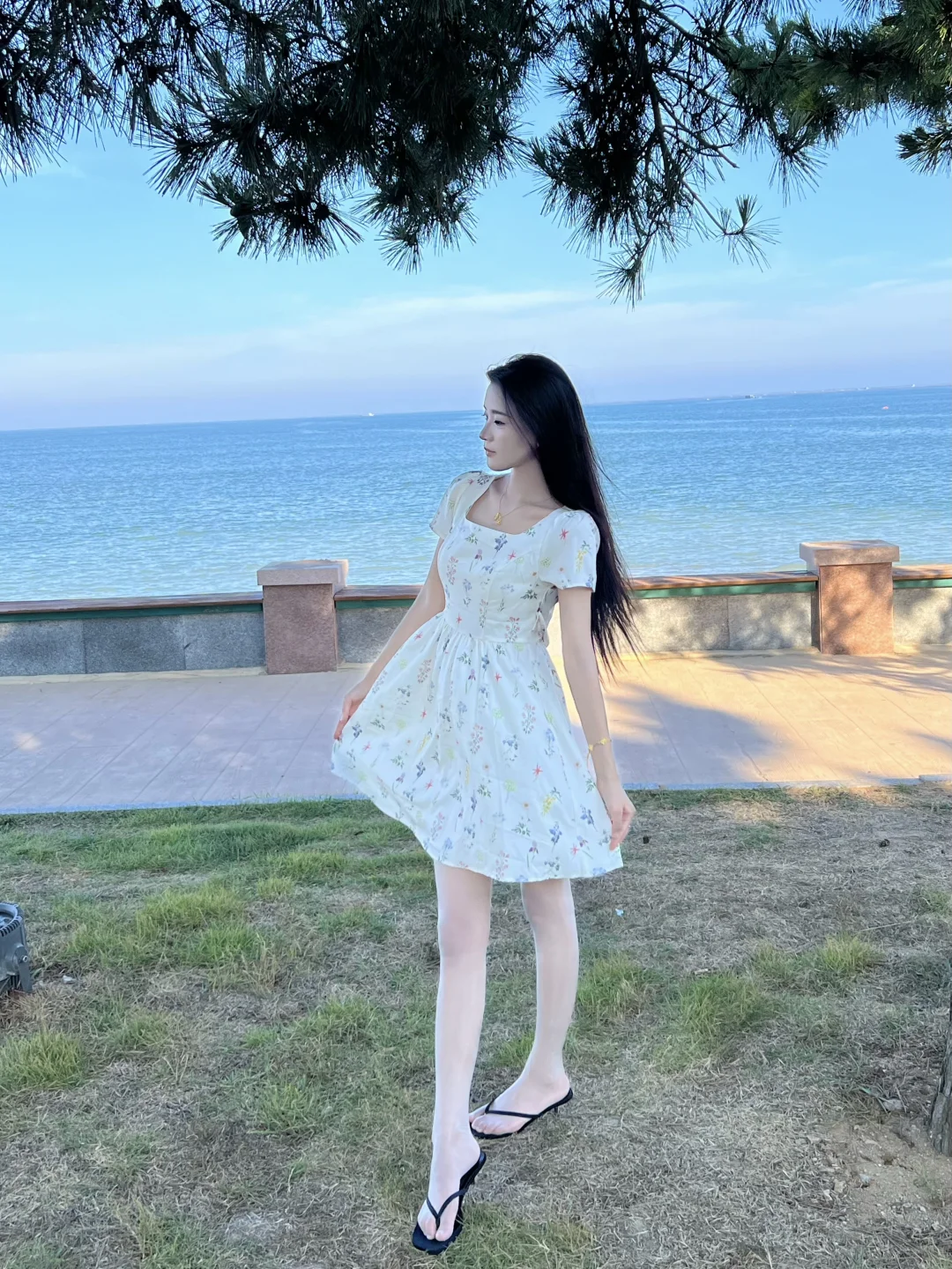 来海边就要把花花穿上身！