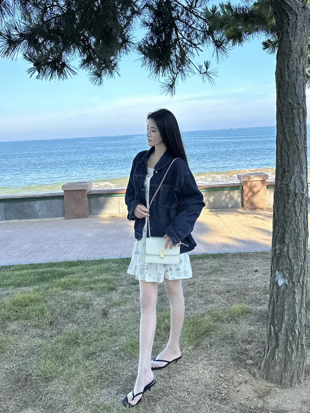 来海边就要把花花穿上身！