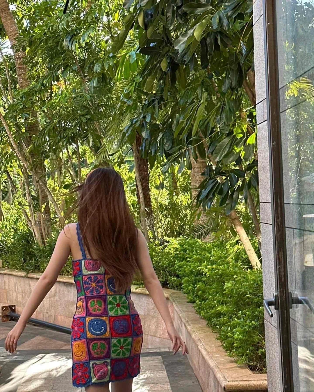 欣欣子自从换了风格后，越看越熟女了