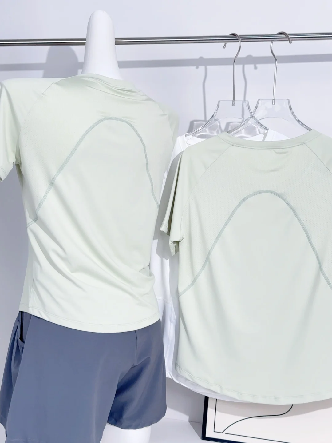 ?这绿色把夏天拿捏住了！透气不闷汗｜55?套