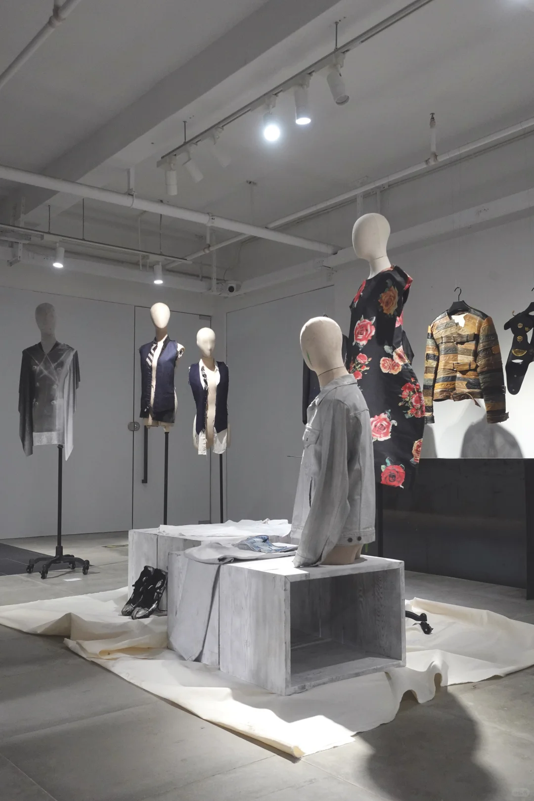 展览现场｜东京与安特卫普先锋时尚