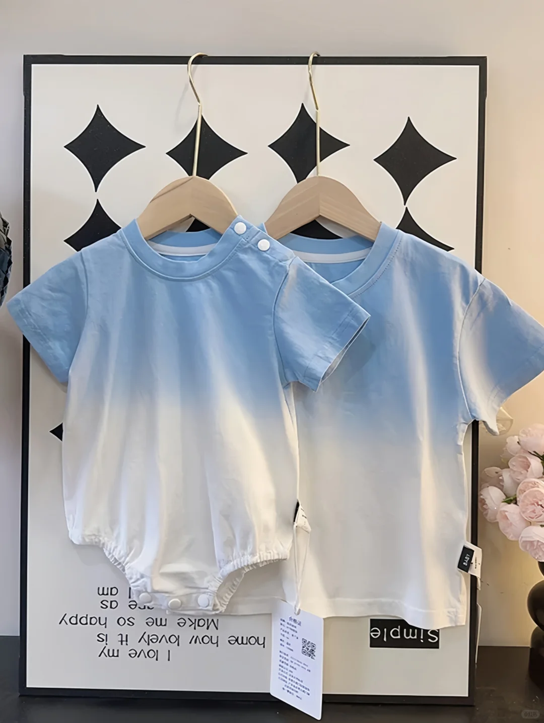 海边度假穿搭｜渐变蓝亲子装太浪漫了叭?