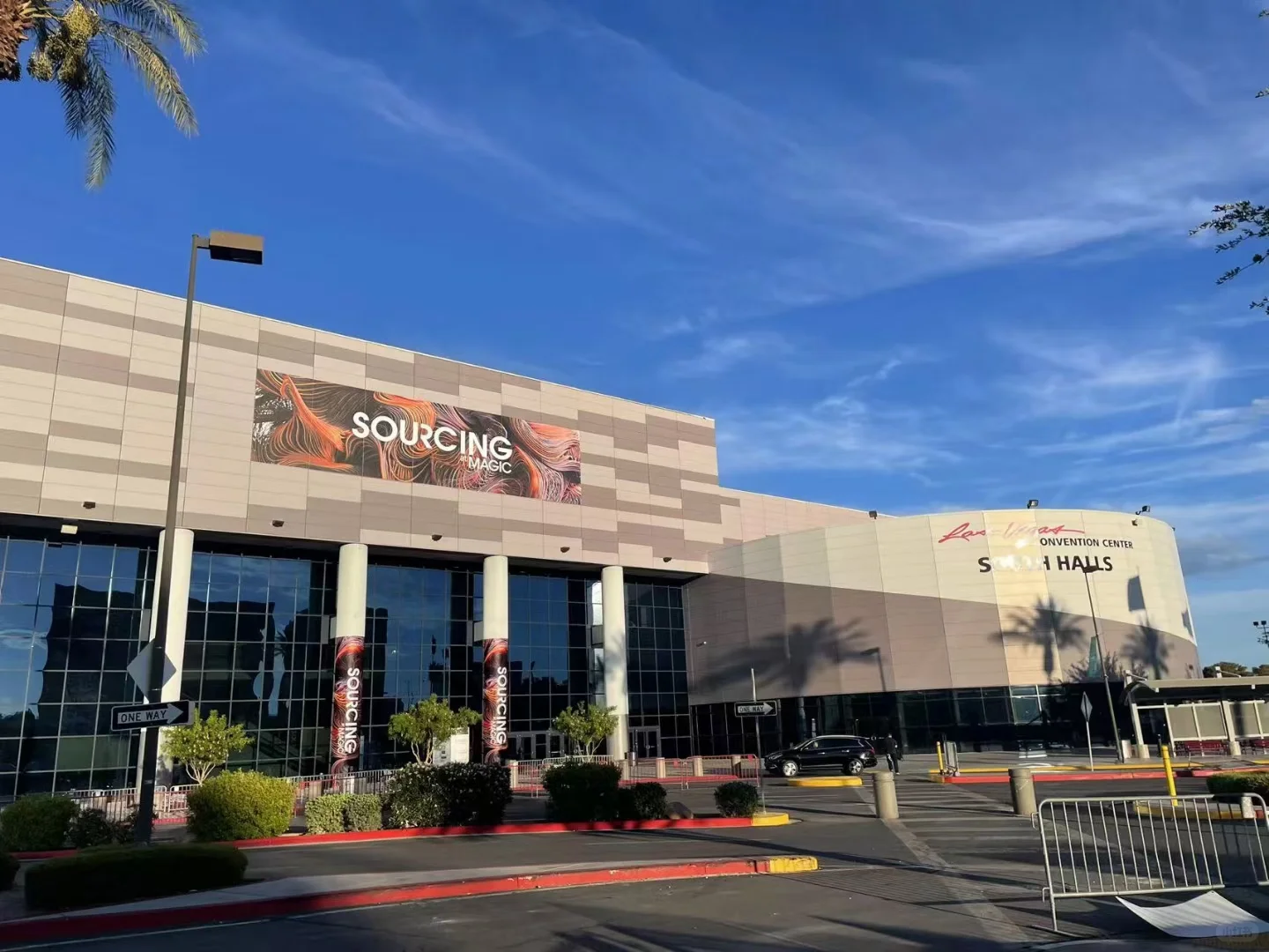 MAGIC展品已到达展馆，预祝各位展商展览成功