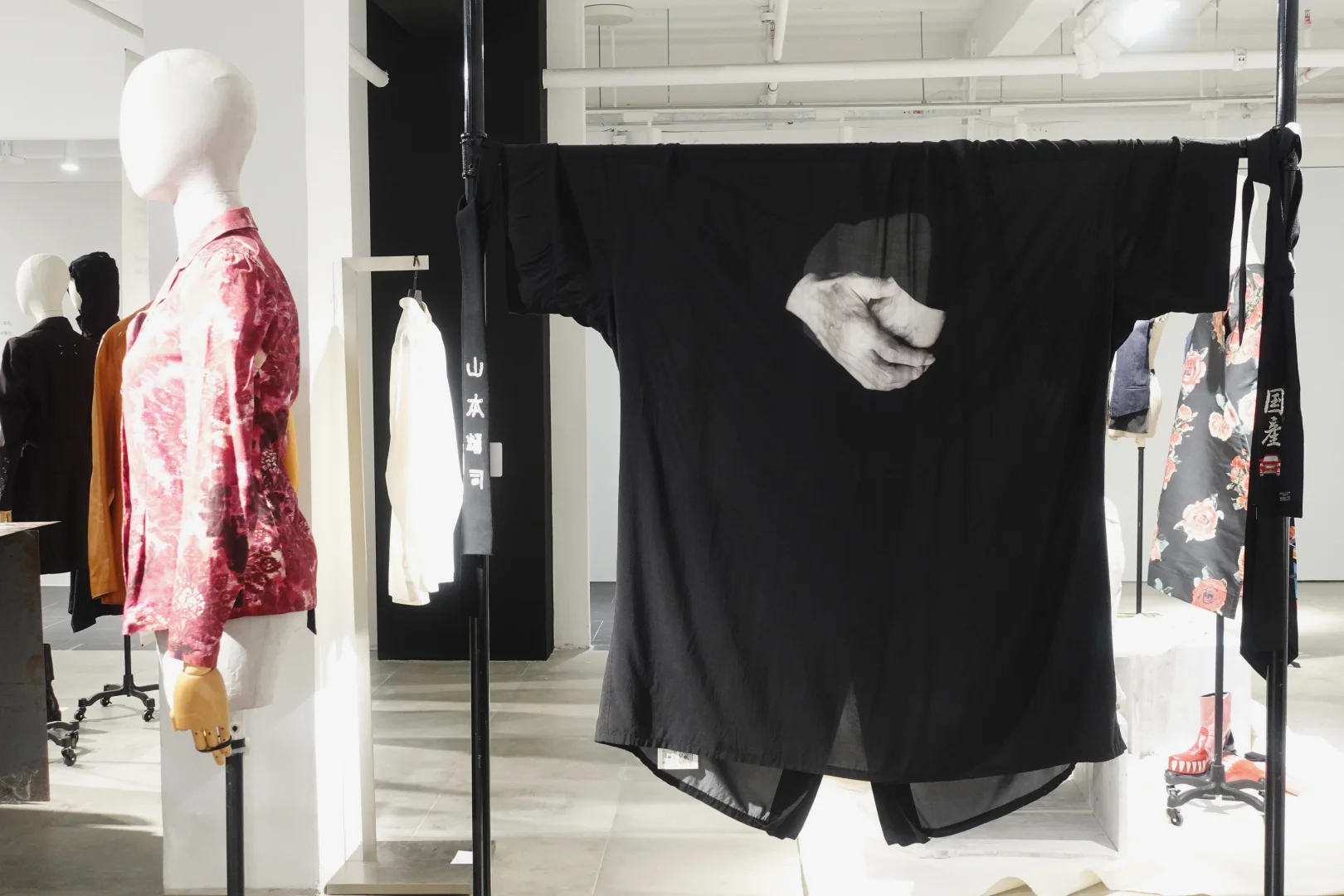 展览现场｜东京与安特卫普先锋时尚