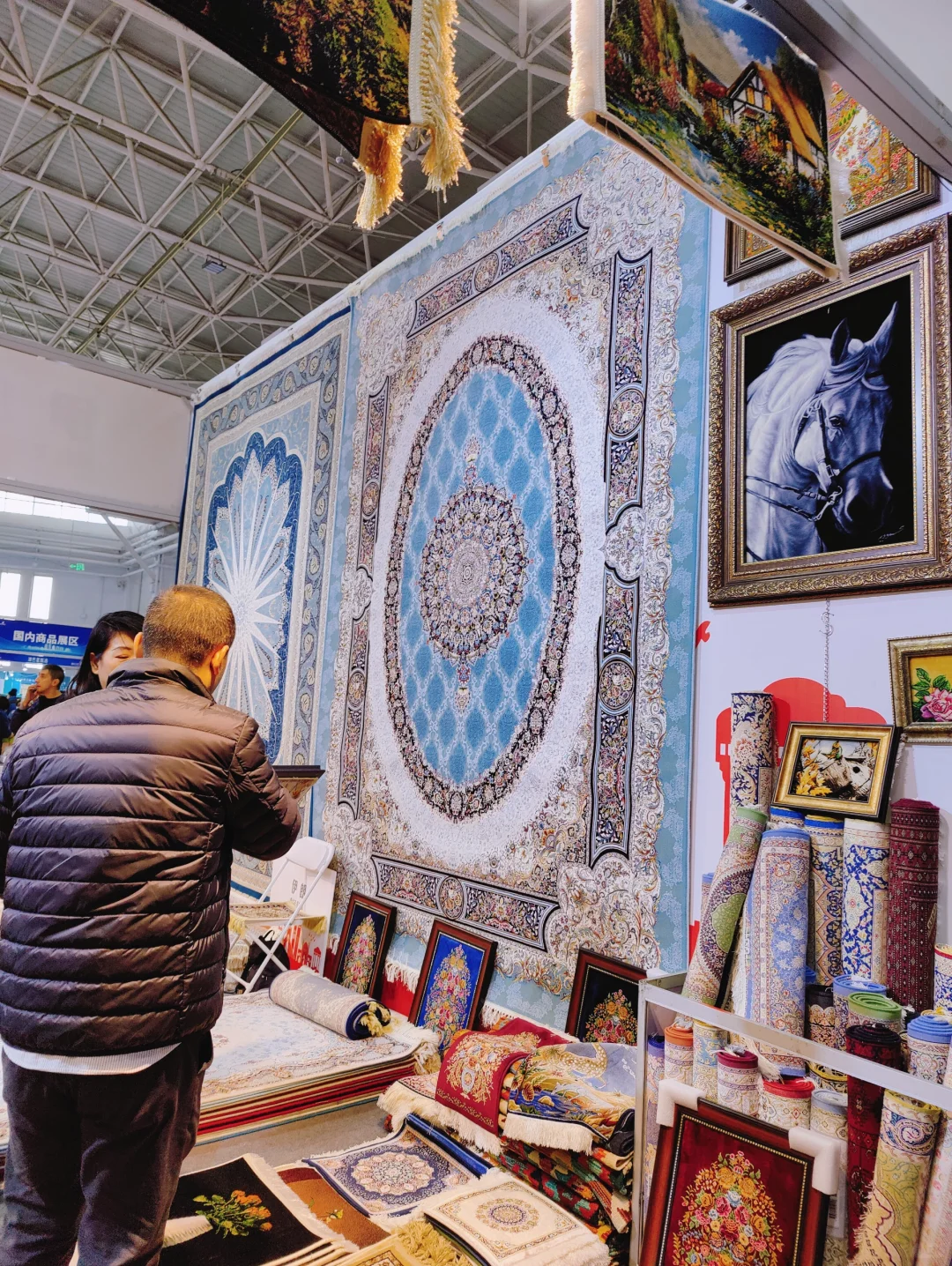 呼市姐妹又来逛展销会啦！