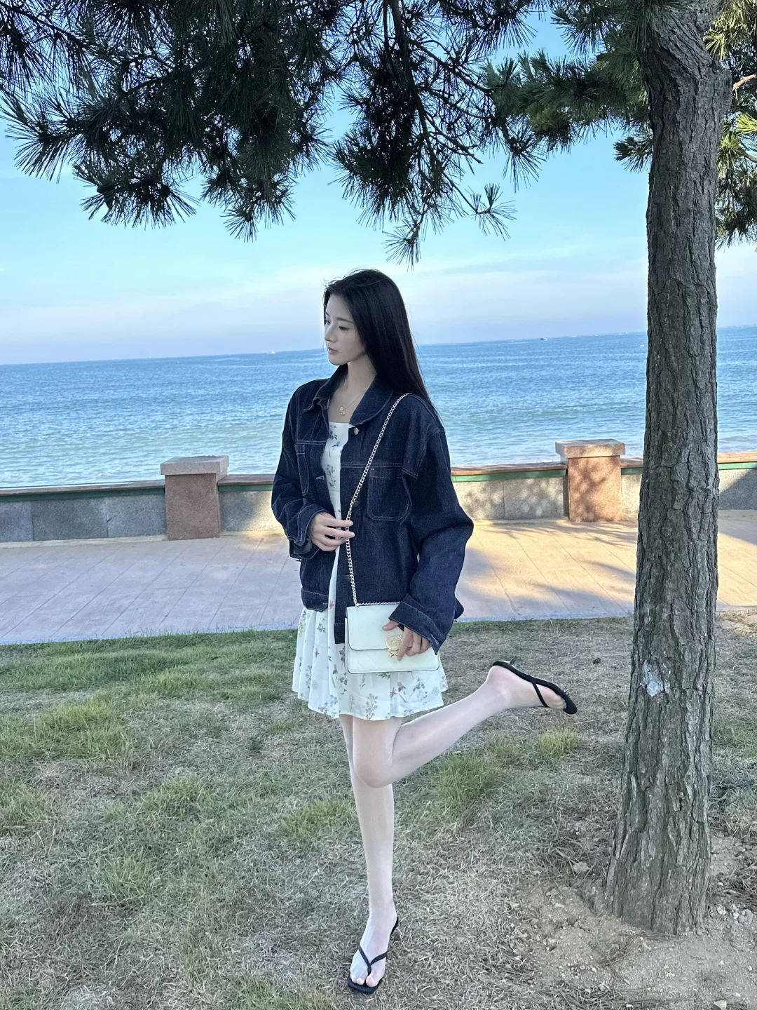 来海边就要把花花穿上身！