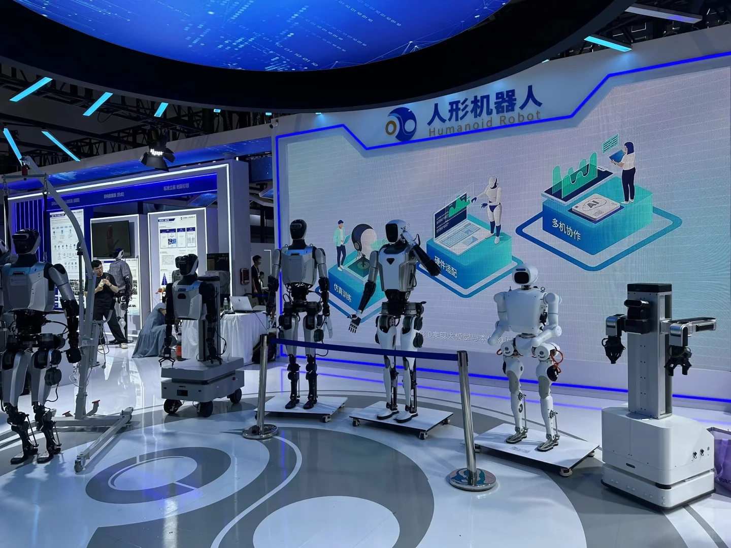 WAIC第一天！168值吗？不值！