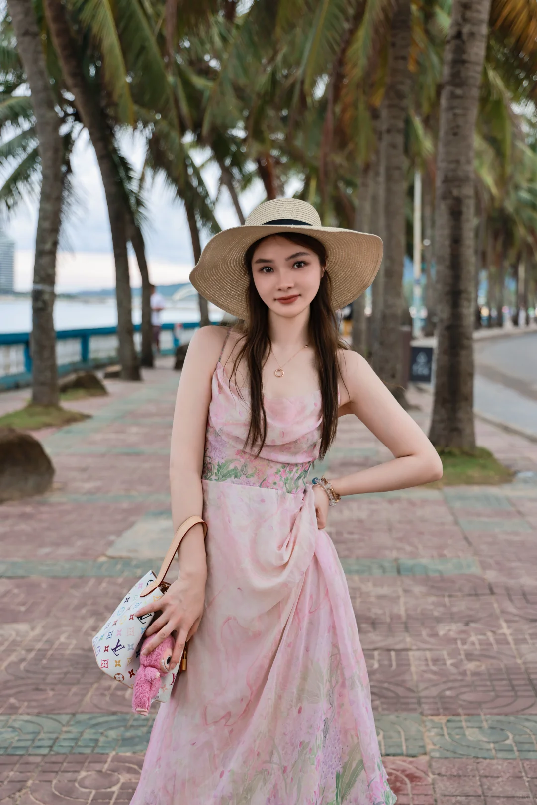 海边度假穿搭⛱️海边拍照姿势??