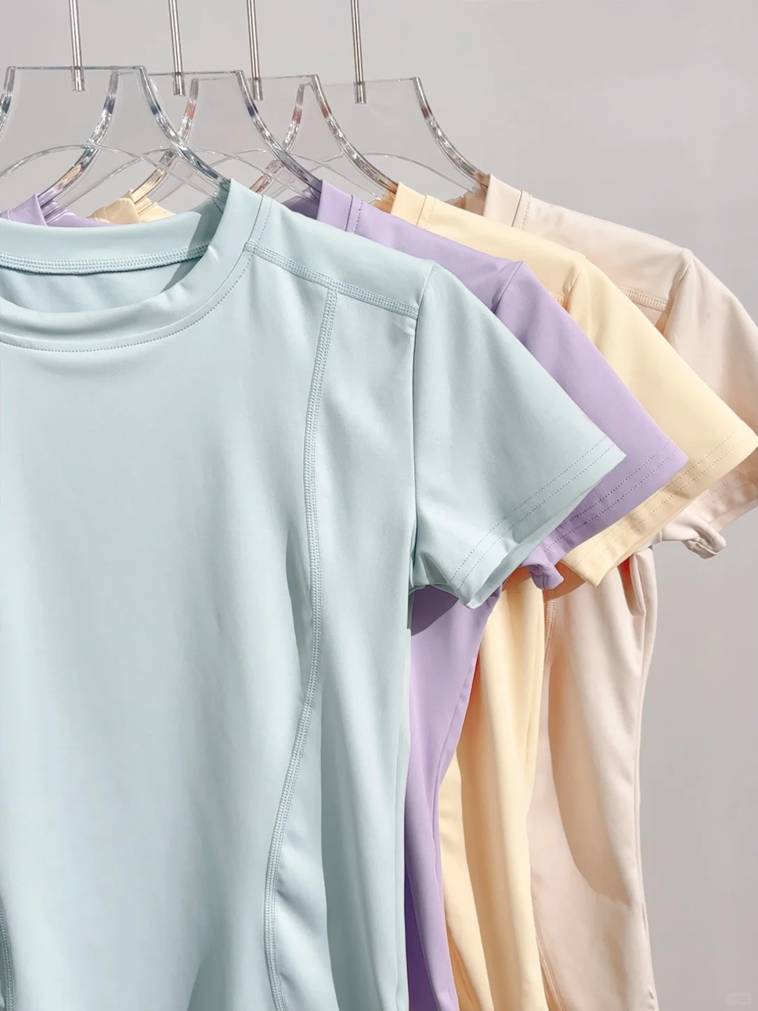 ?怎么会有这么舒服的运动T恤！才19?够了～