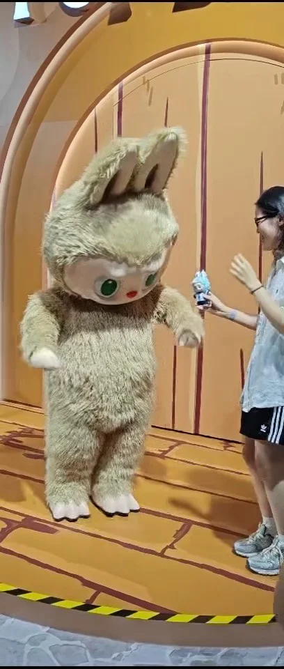 泡泡玛特PTS展会隐藏着什么信号?