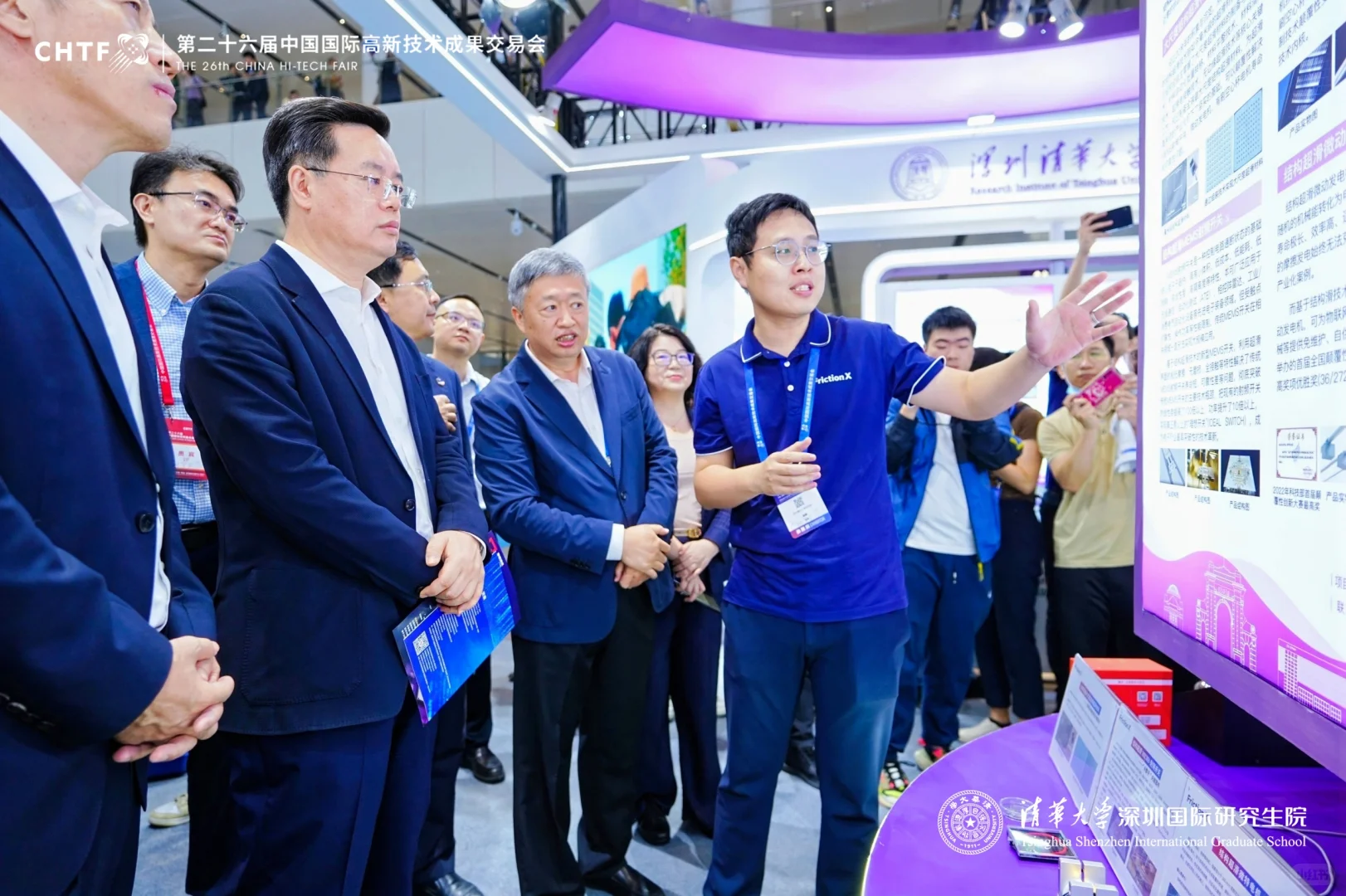 听劝,会展摄影按照这个方法拍领导更满意
