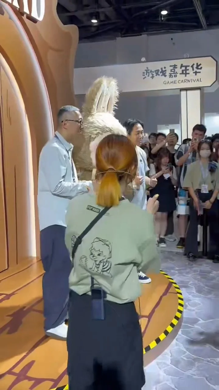 泡泡玛特PTS展会隐藏着什么信号?