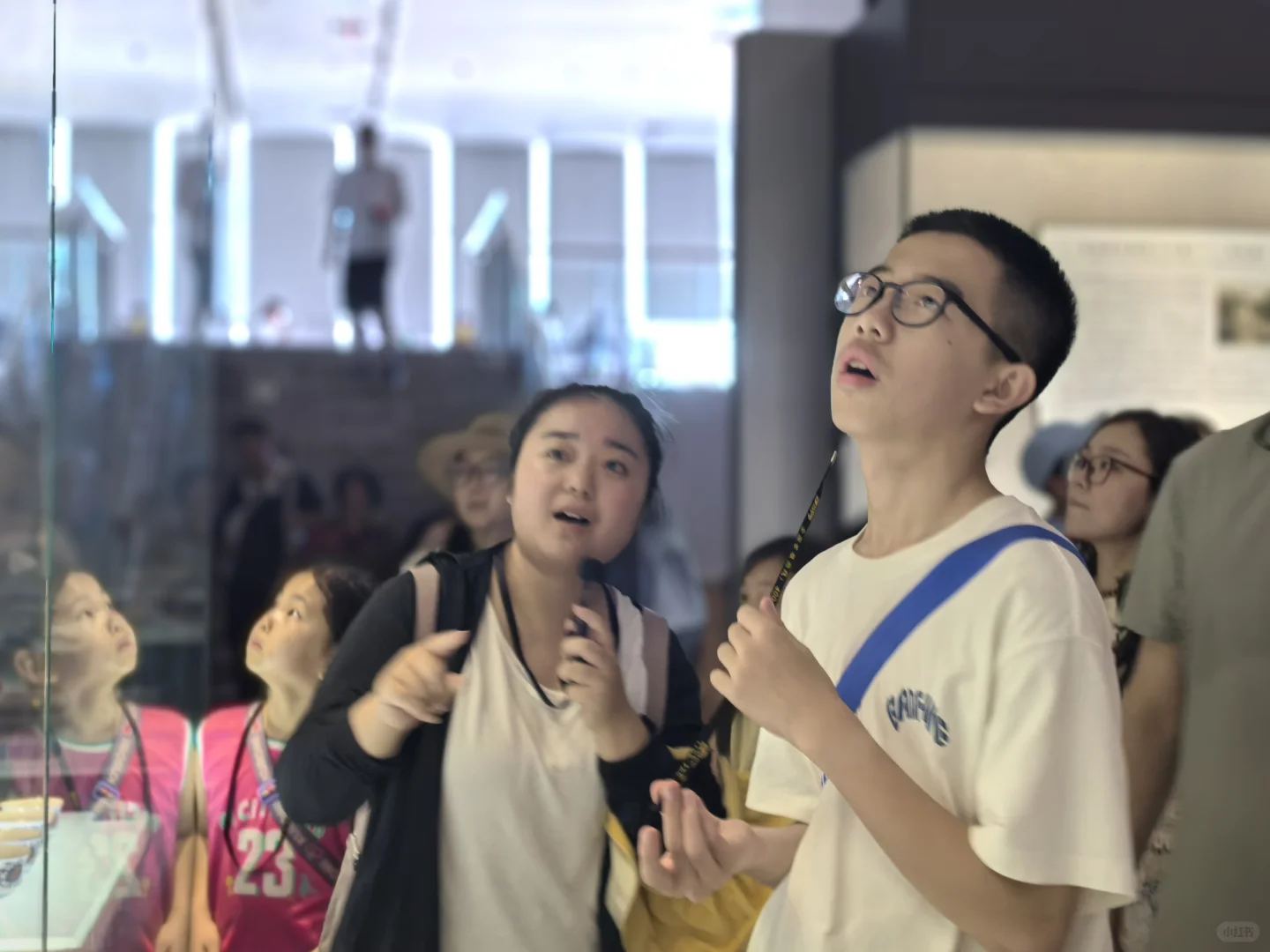 《本以为来摸鱼，结果被千年老瓷PUA了？！