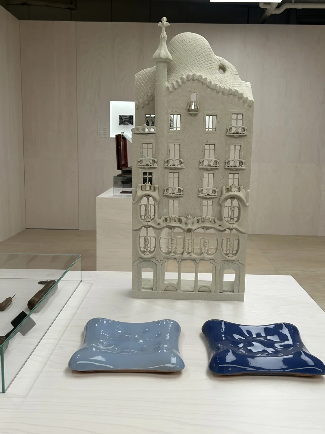 ??东京看展|LOEWE?