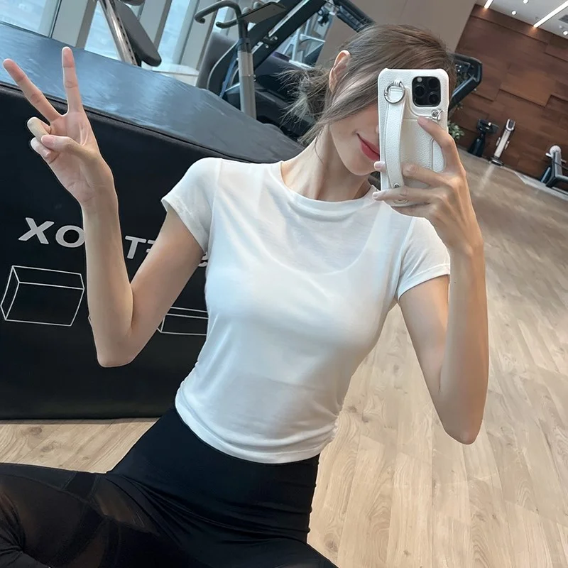 健身女孩必备！美背瑜伽服短袖凉感运动上衣测评?