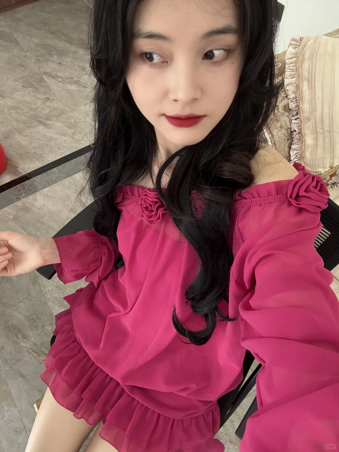 姐妹们听我的！去海边就穿鲜艳的裙子超出片