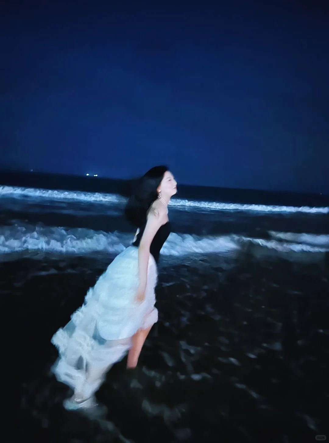 抠搜女大平价穿搭?海边出片穿搭LOOK