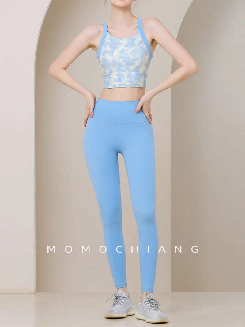 第一次见这么拉风的瑜伽服‼️