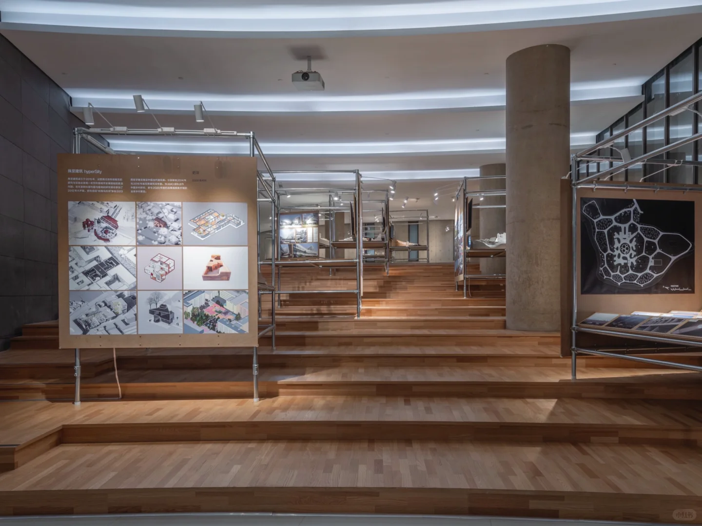 不止建筑师矶崎新的展，还有青年建筑师作品