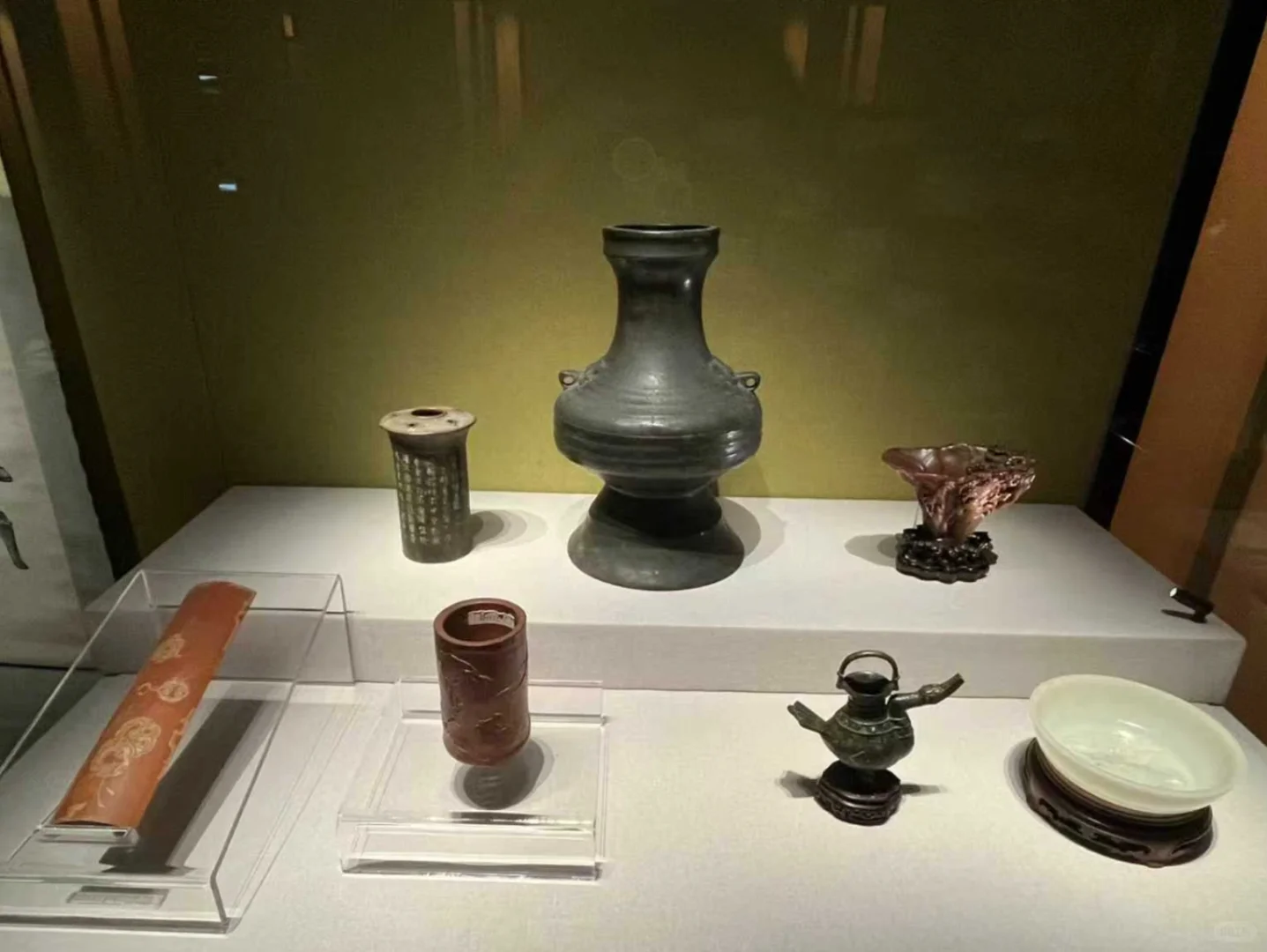 嘉德清宫设计展:看看老祖宗的时尚秀?