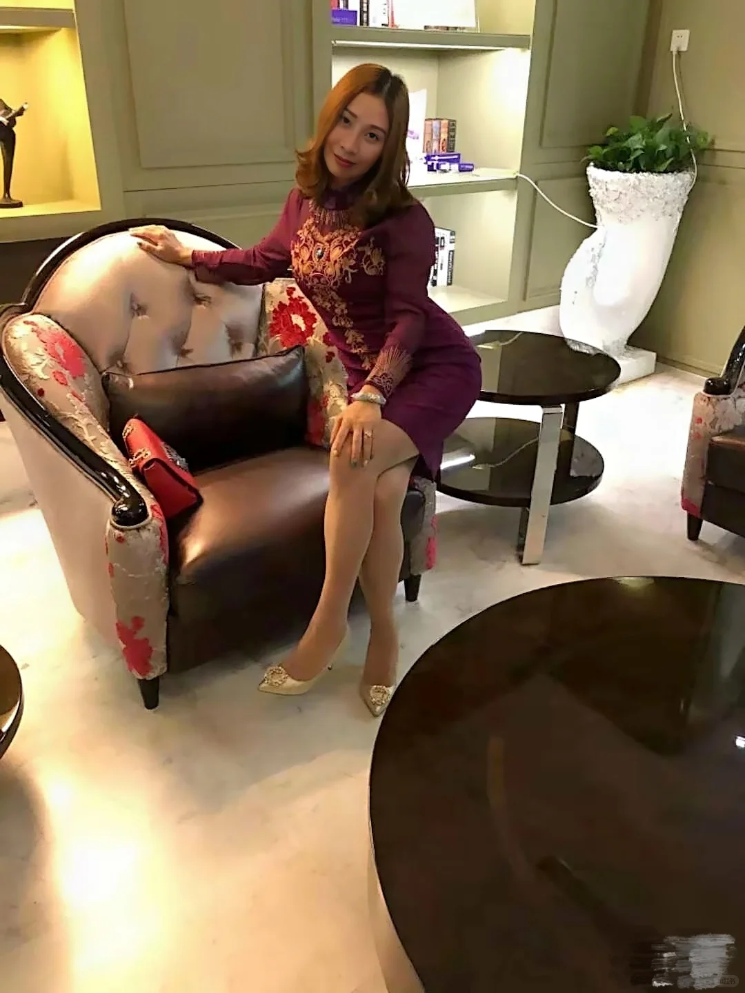 赞气质熟女