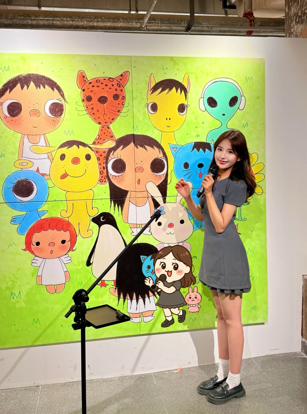 西安看展｜存一个和YuY玉的拍照姿势?