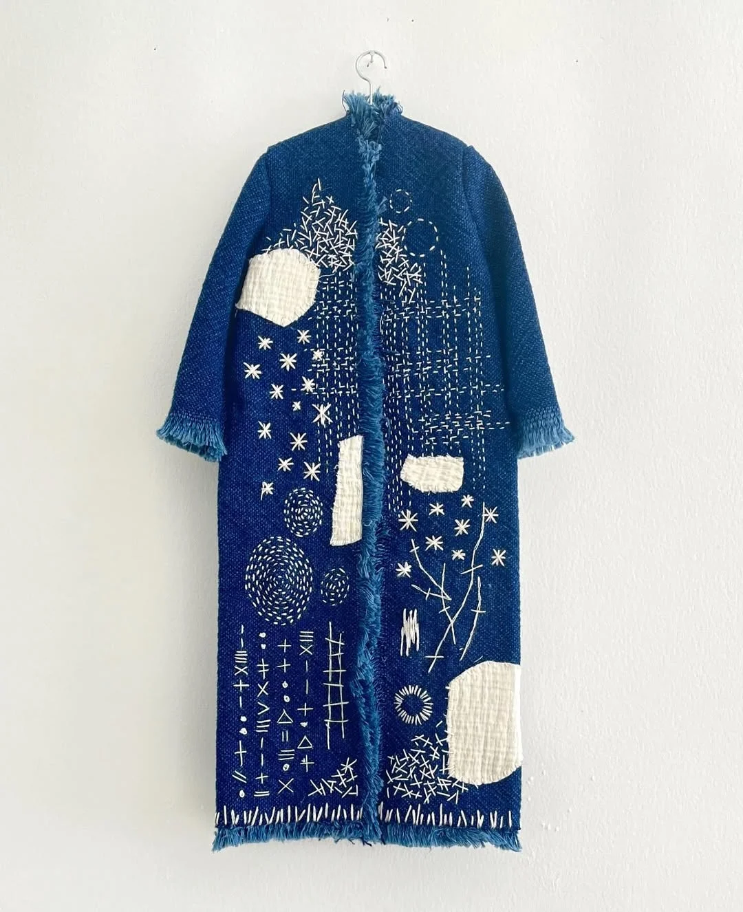 灵感积累|STITCH一场关于服装的装置艺术展