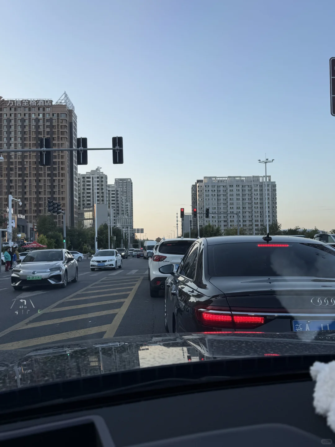 会展堵车要不要这么夸张