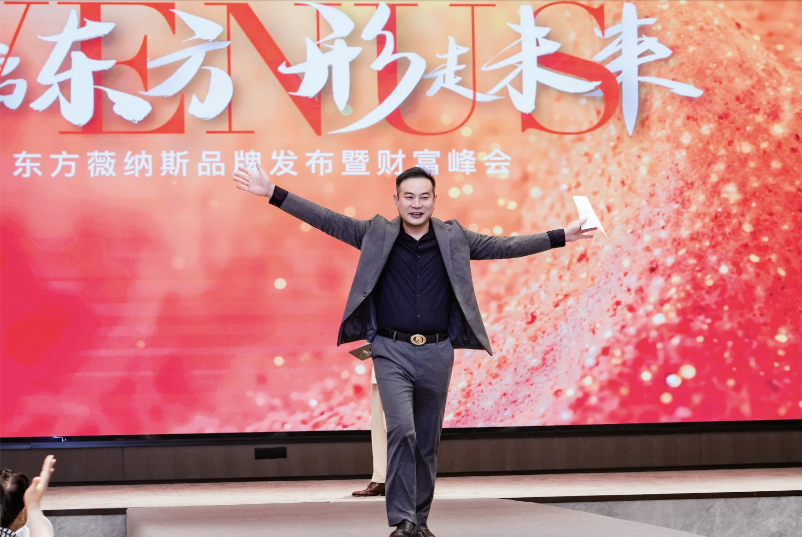 美业招商会拍得高级吸睛，拍摄细节太懂行！