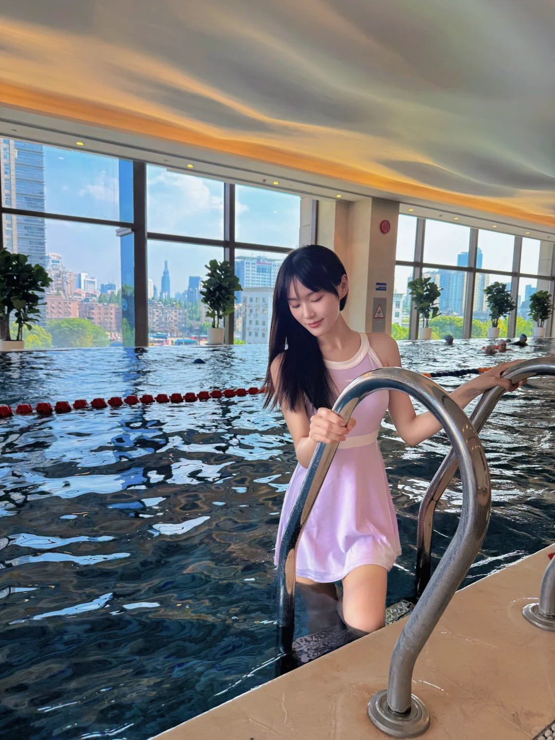 ?夏天就是要泡在水里才过瘾呀！?