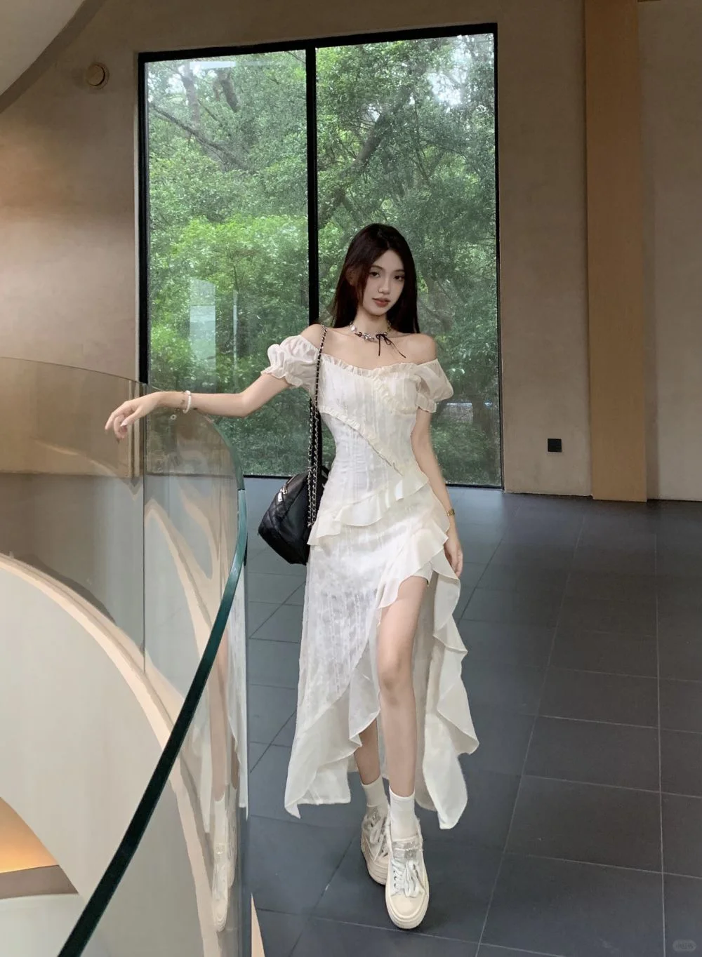 不规则剪裁+泡泡袖=行走的仙女!?