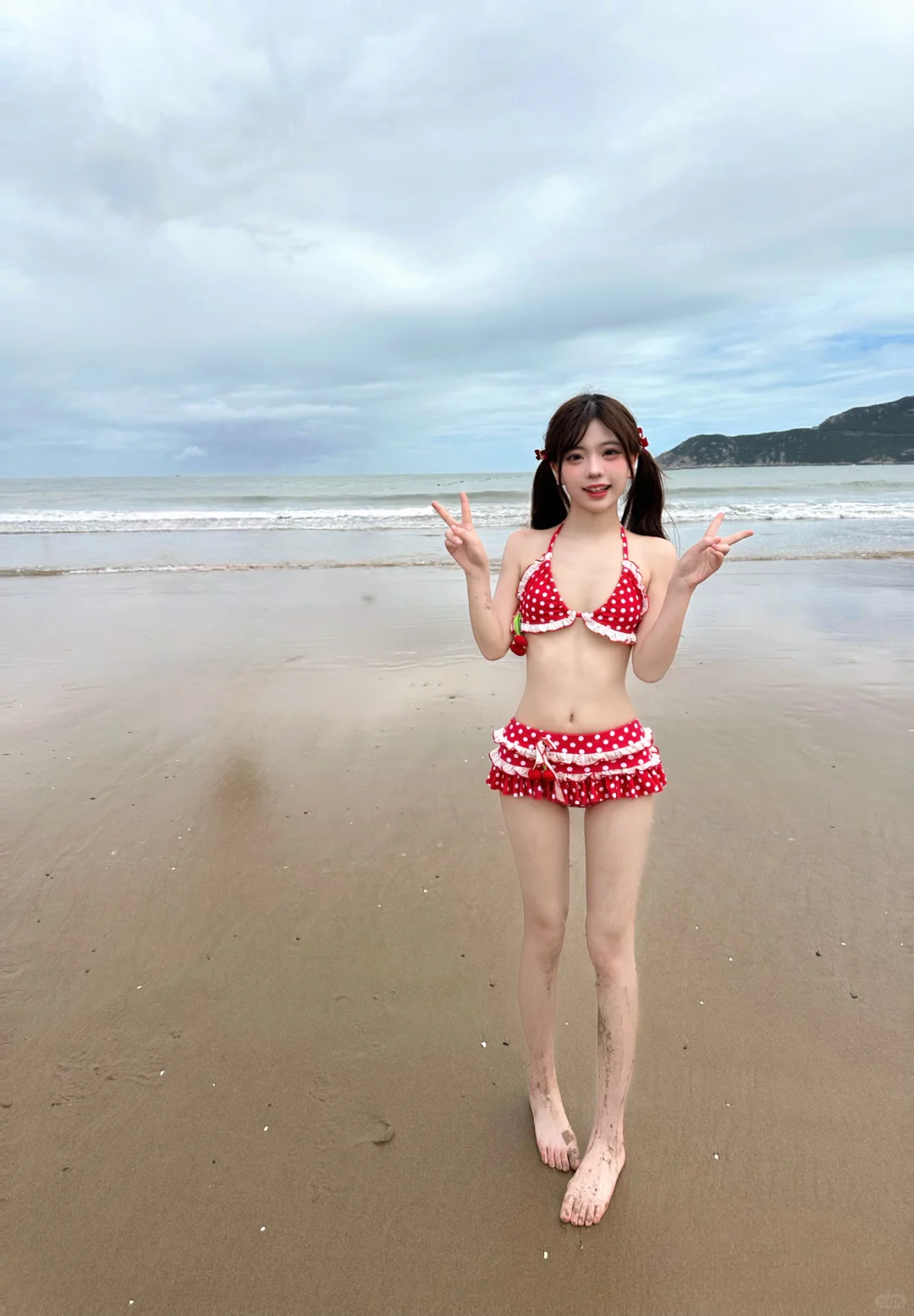 本女子一去海边就这样萌…