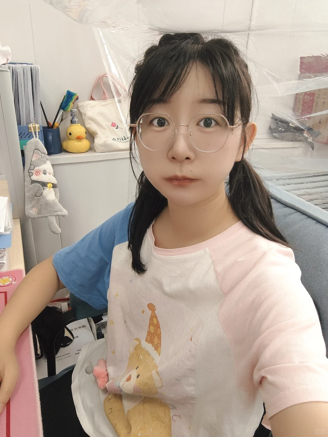 挑战no bra的第一天✌︎' ֊'