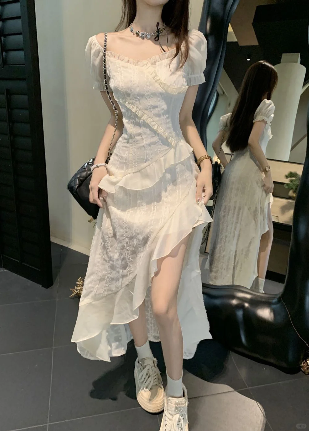 不规则剪裁+泡泡袖=行走的仙女!?