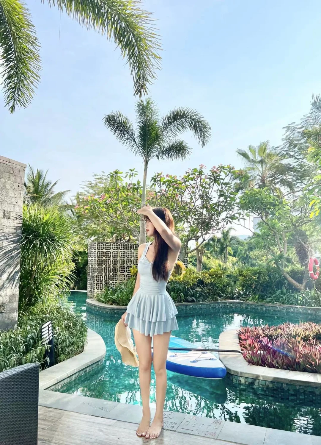 夏日露背心机泳装?高颜值度假～乖巧显白