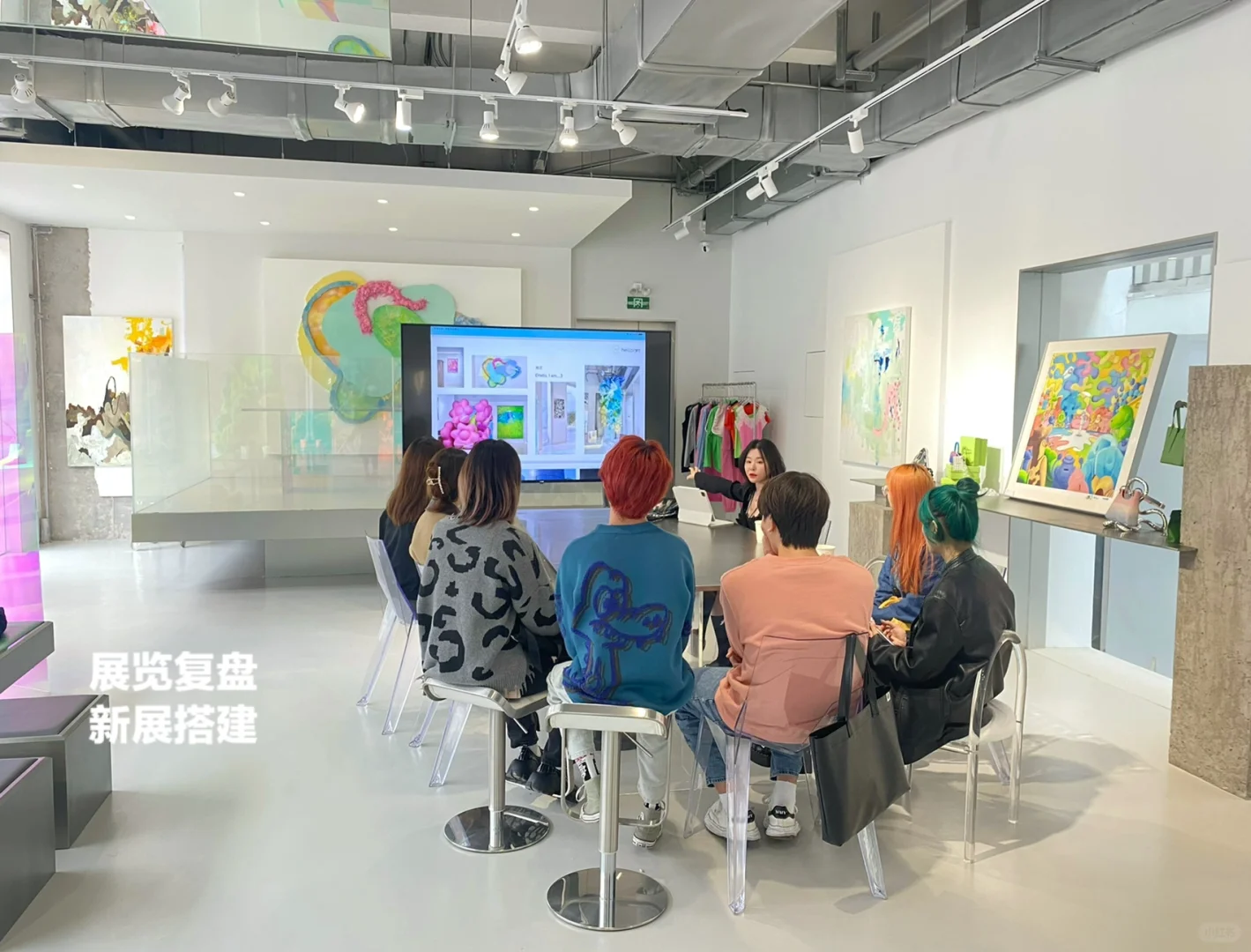 策展人营业日常|策展如何挣??