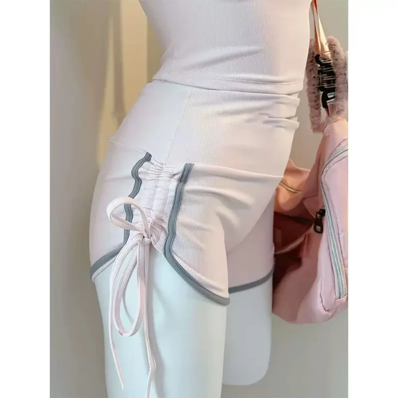 解锁时髦运动风? 这套瑜伽服套装绝了!