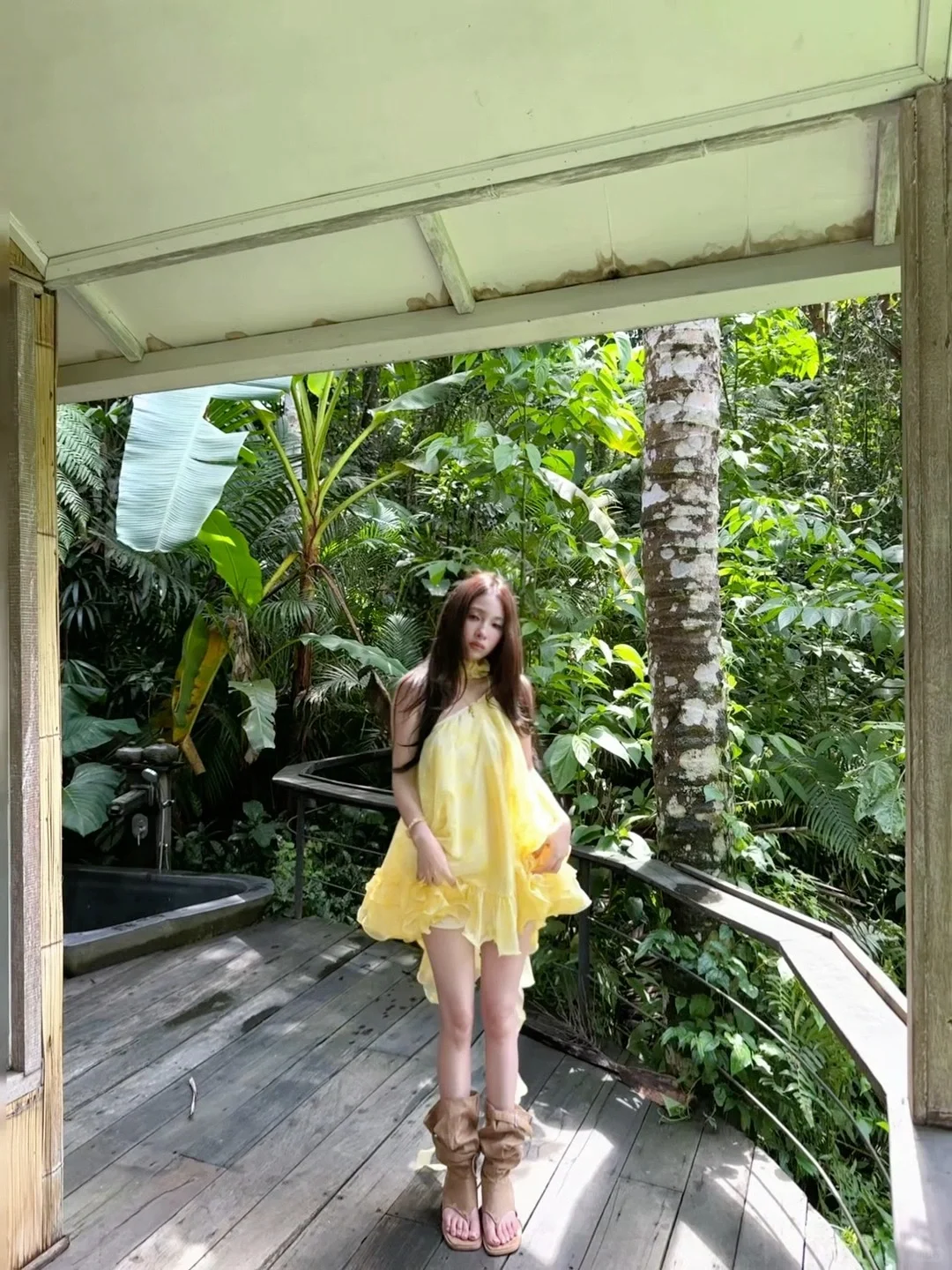 露思妹宝太会了?大裙摆➕斜肩美晕了！！