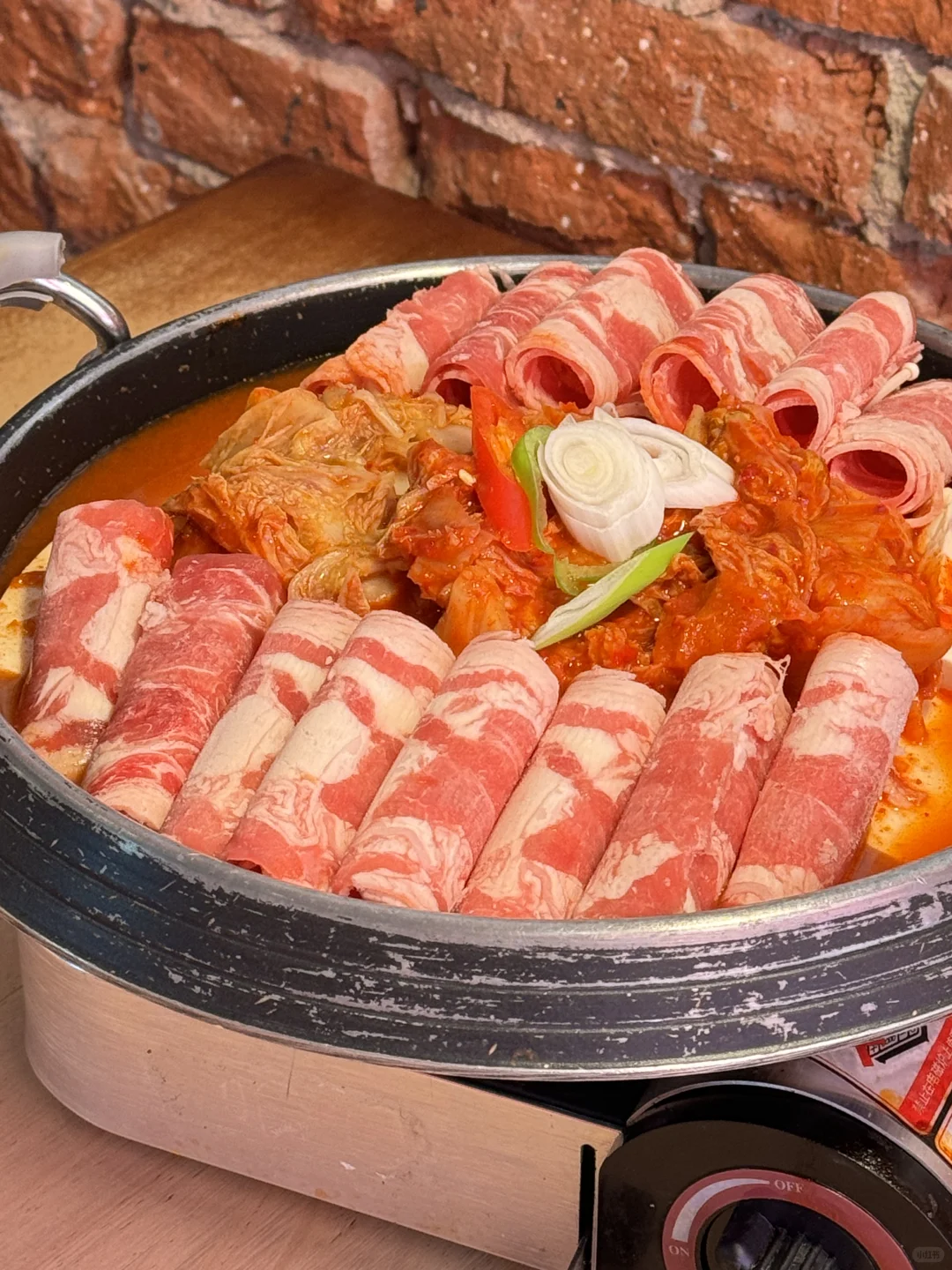 邯郸的冬日泡菜肥牛火锅
