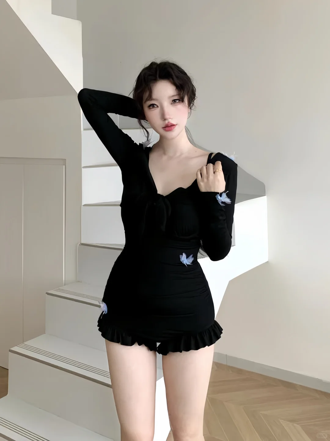 被这件立体蝴蝶装饰的泳衣美到睡不着！?