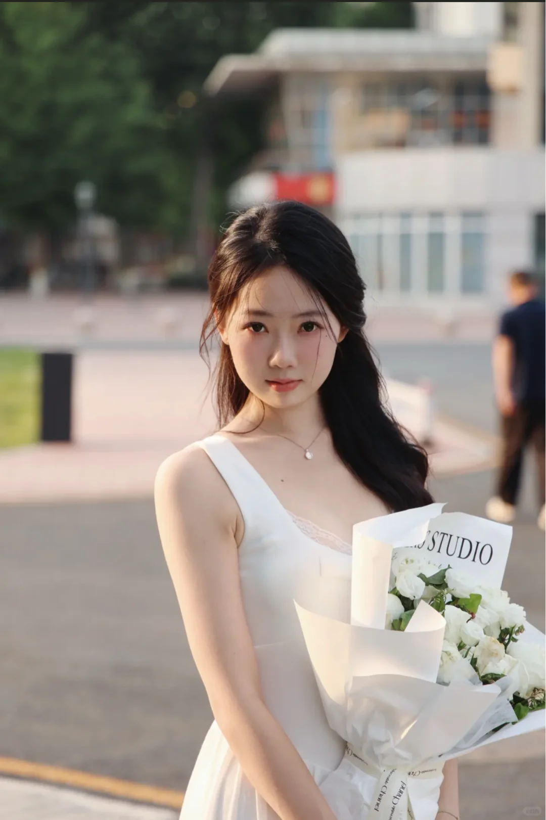 哪个穿搭更有人妻感？