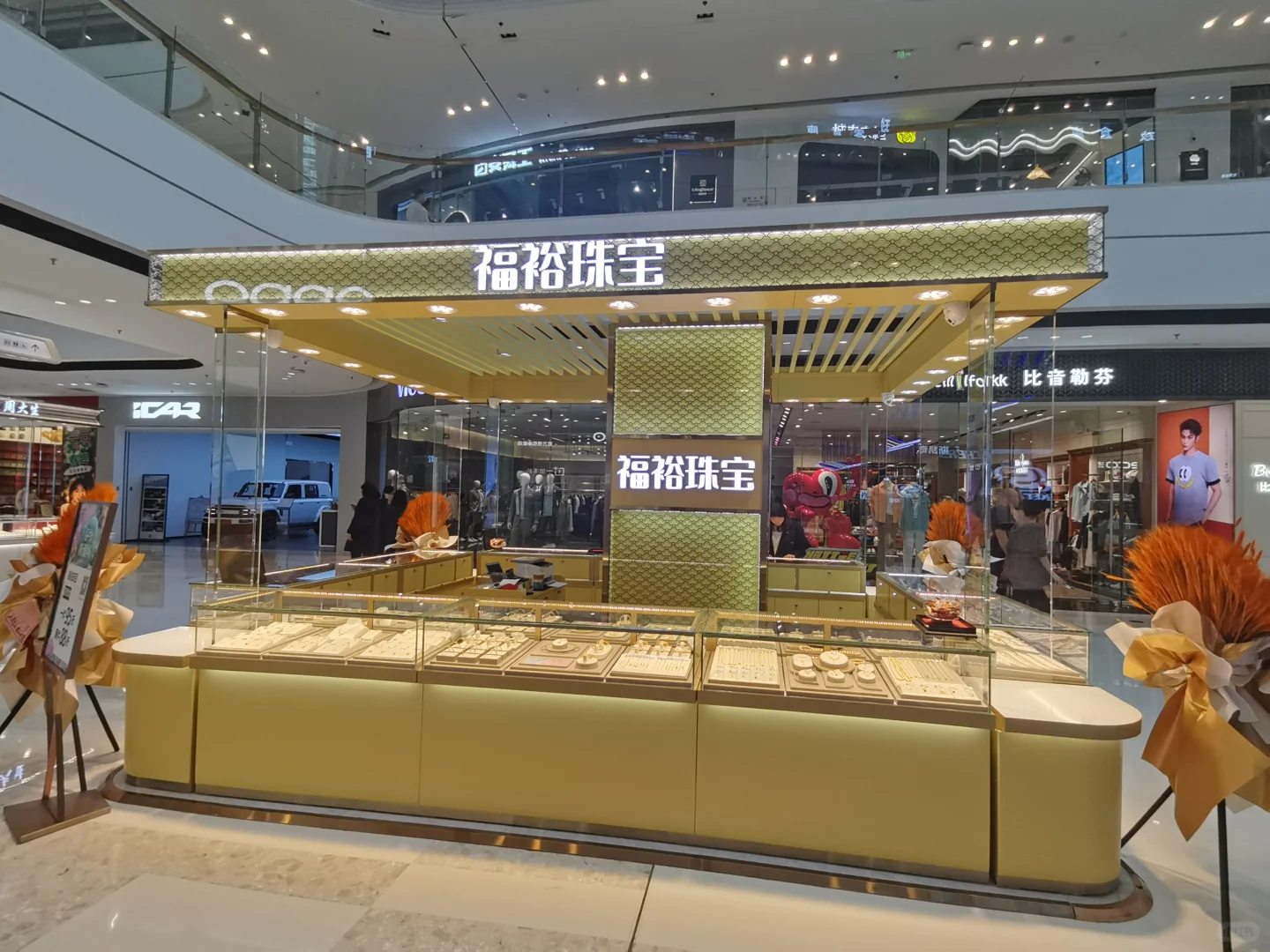  展会想突围？特装搭建才是吸睛密码！